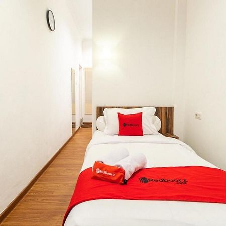 RedDoorz @ Binjai Hotell Eksteriør bilde