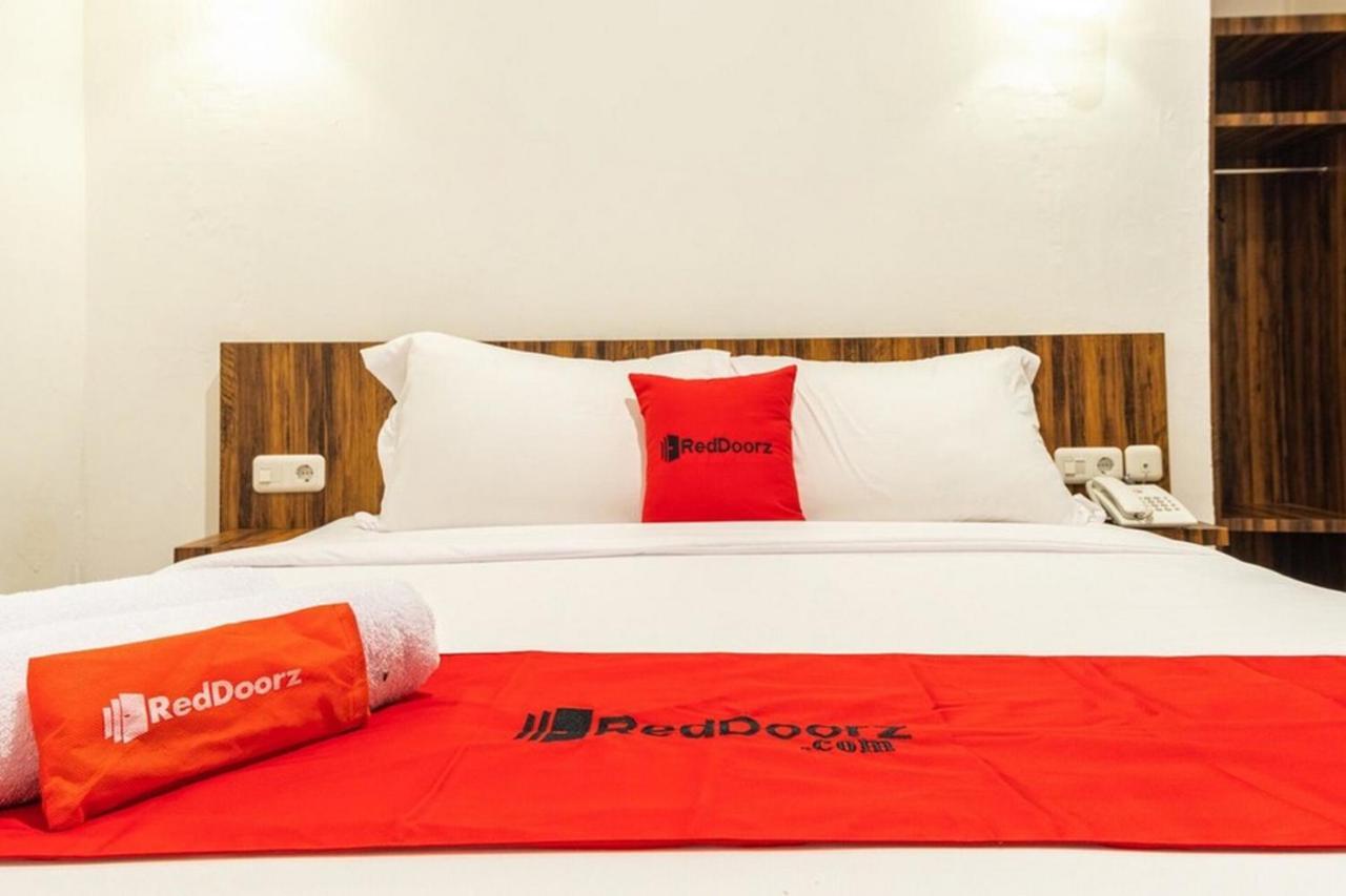 RedDoorz @ Binjai Hotell Eksteriør bilde