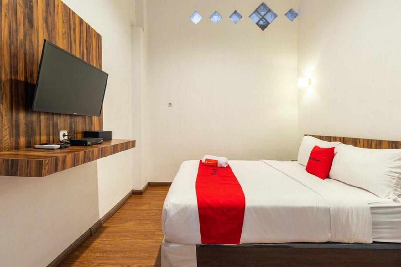 RedDoorz @ Binjai Hotell Eksteriør bilde