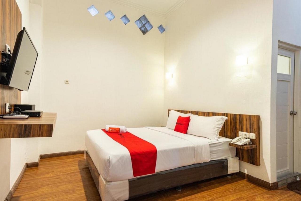 RedDoorz @ Binjai Hotell Eksteriør bilde