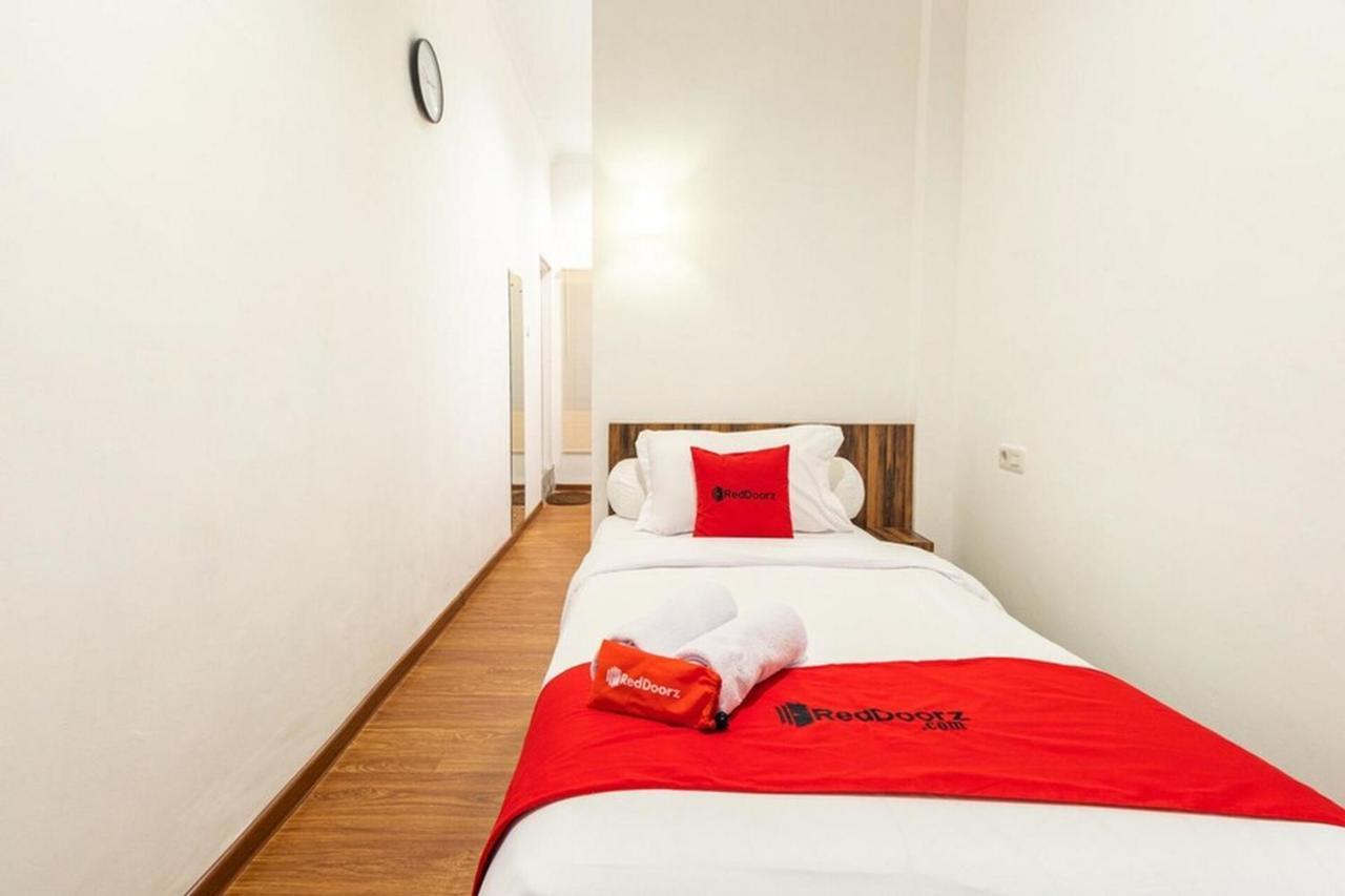 RedDoorz @ Binjai Hotell Eksteriør bilde